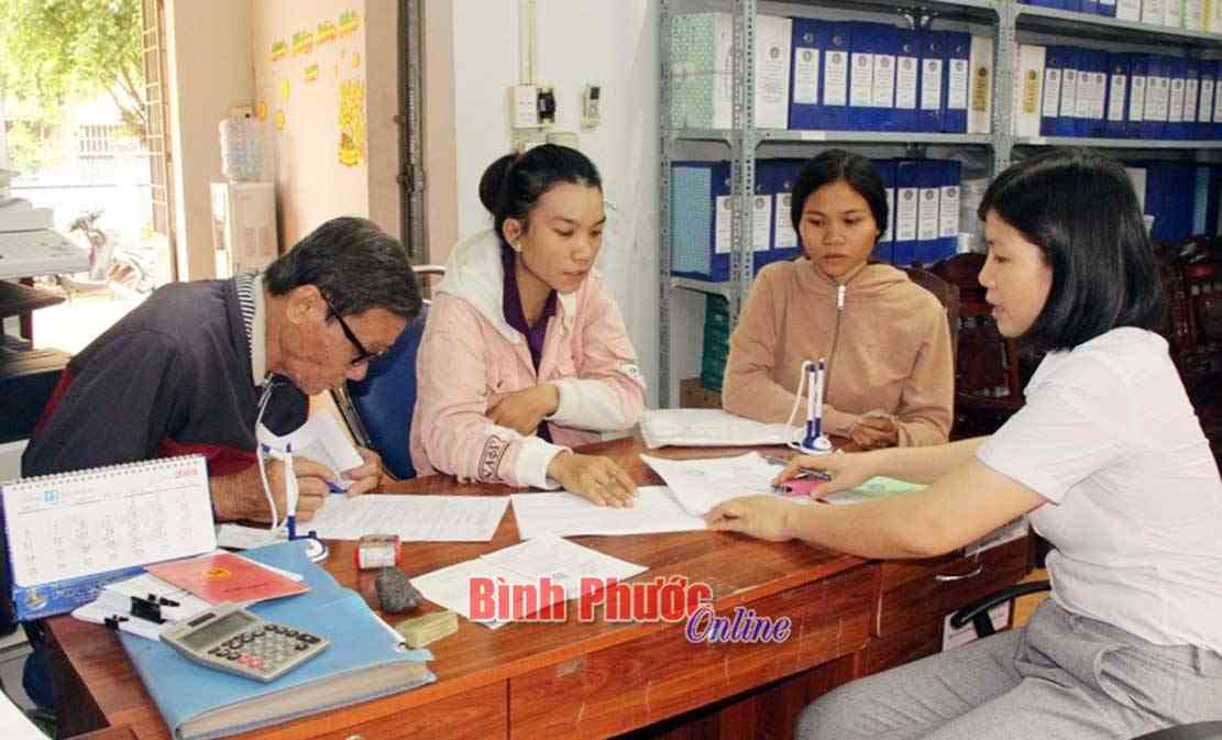 Bình Long dẫn đầu cả tỉnh về thu BHXH tự nguyện Bình Long dẫn đầu cả tỉnh về thu BHXH tự nguyện