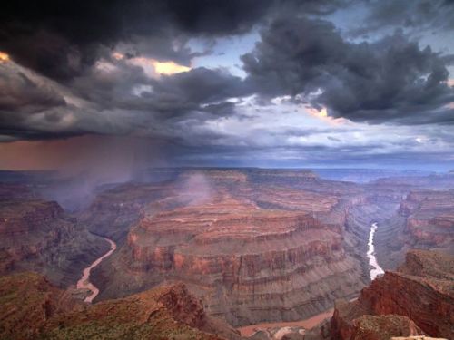 Bí ẩn sương mù trên Hẻm Núi Lớn được giải mã Bí ẩn sương mù trên Hẻm Núi Lớn được giải mã