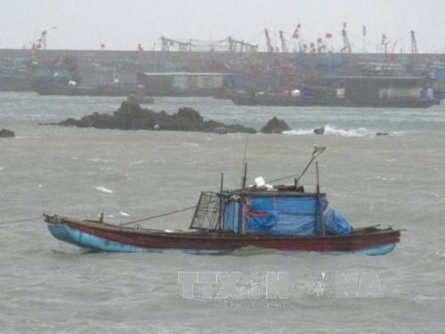 Cảnh báo mưa dông, sóng lớn trên vùng biển phía Nam Biển Đông
