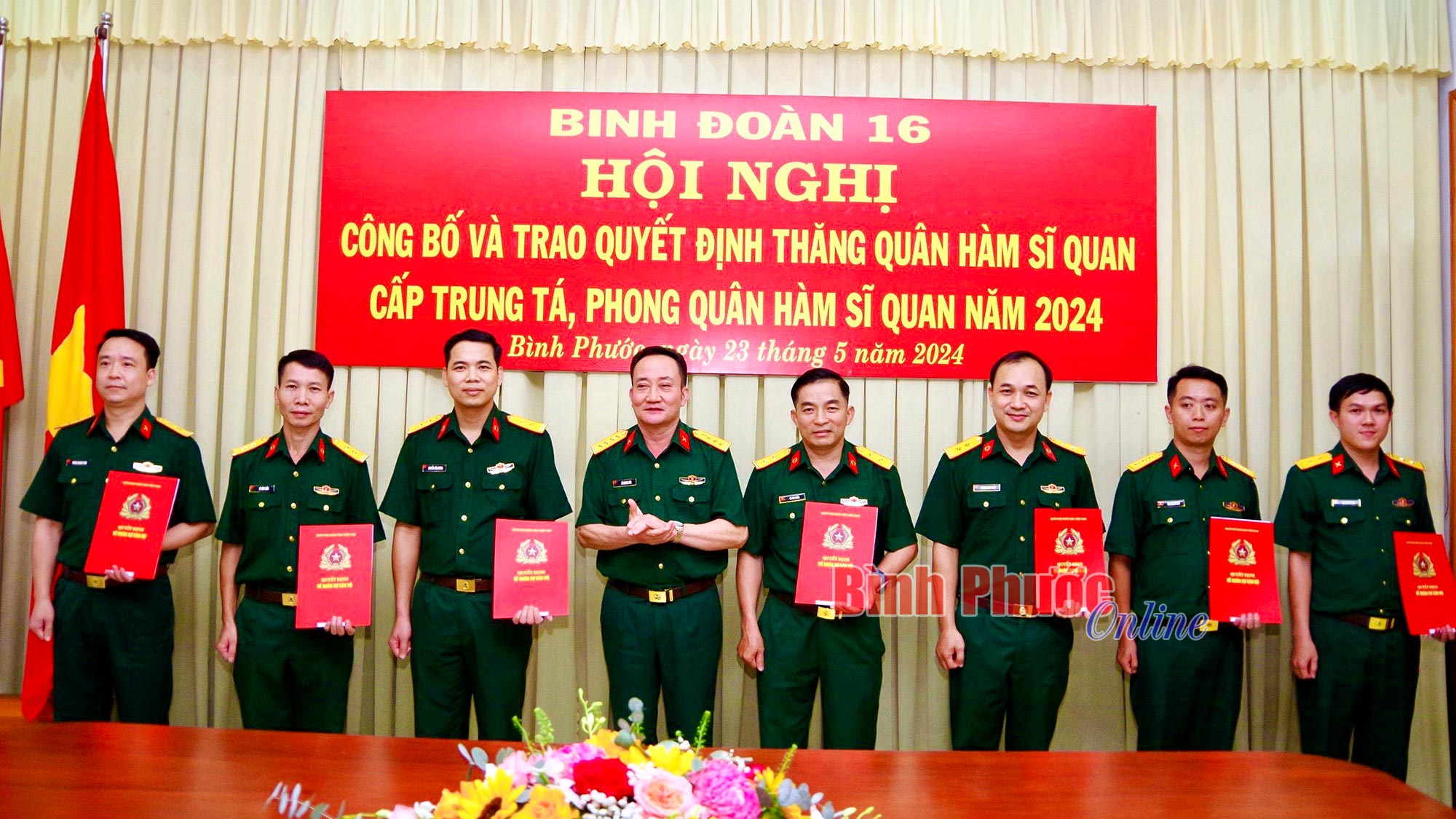 Binh đoàn 16 trao quyết định thăng quân hàm năm 2024 Binh đoàn 16 trao quyết định thăng quân hàm năm 2024