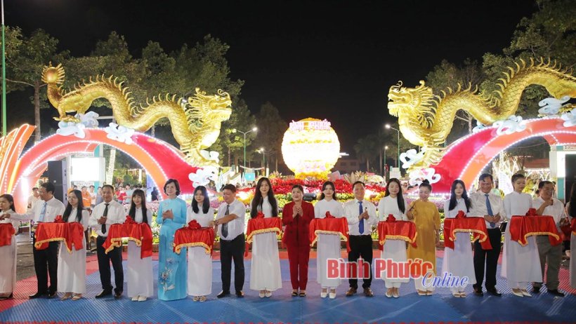 Bình Phước: Khai mạc đường hoa mừng xuân Giáp Thìn 2024