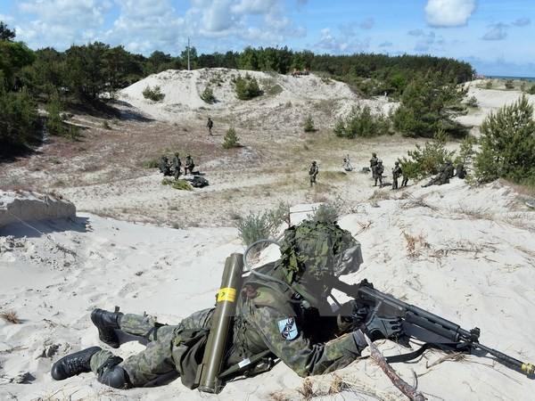 binh_sy_NATO.jpg