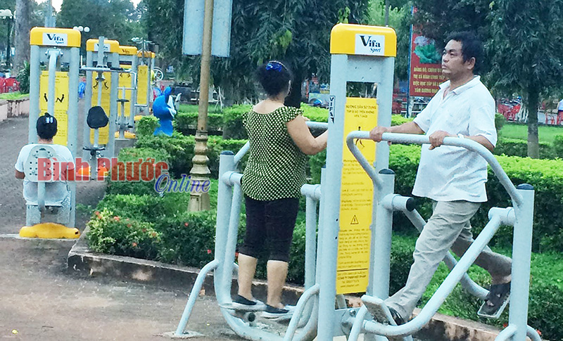 Bình Long đầu tư 351,426 triệu đồng lắp máy tập thể dục công cộng Bình Long đầu tư 351,426 triệu đồng lắp máy tập thể dục công cộng