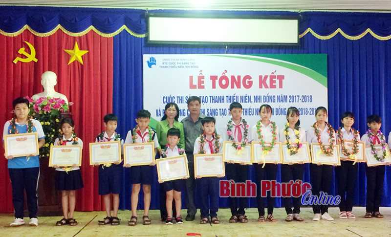 Bình Long tuyên dương 24 “nhà sáng tạo nhí” Bình Long tuyên dương 24 “nhà sáng tạo nhí”