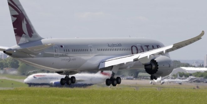 Qatar Airways đặt mua 100 máy bay Boeing trị giá gần 19 tỷ USD Qatar Airways đặt mua 100 máy bay Boeing trị giá gần 19 tỷ USD