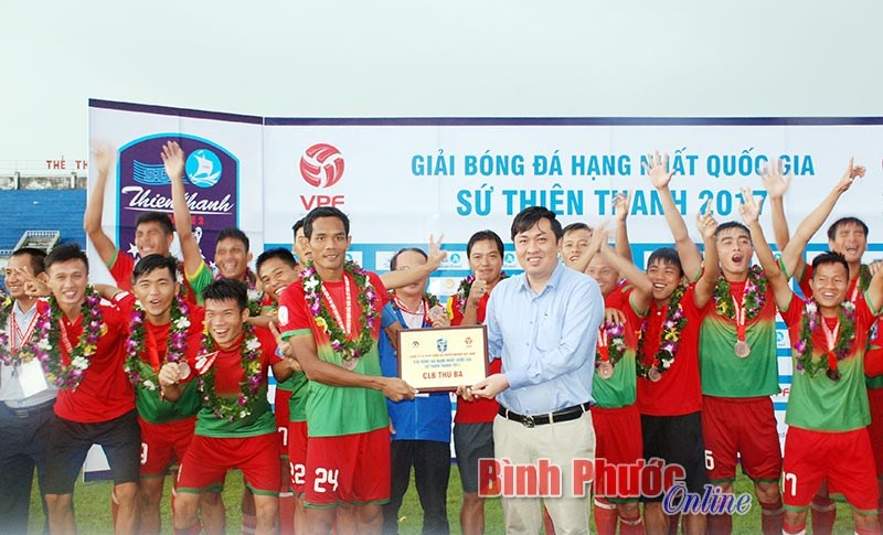 Bóng đá Bình Phước và những nỗ lực sau 3 năm trụ hạng Bóng đá Bình Phước và những nỗ lực sau 3 năm trụ hạng