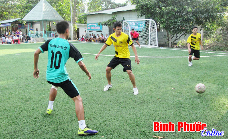 Khai mạc giải bóng đá mi ni mở rộng Khai mạc giải bóng đá mi ni mở rộng