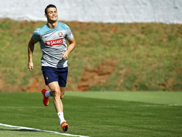 Cristiano Ronaldo sẵn sàng cho trận "sống còn" với Mỹ