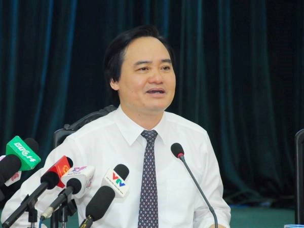Bộ Giáo dục “đăng đàn” giải đáp các vấn đề nóng đầu năm học mới Bộ Giáo dục “đăng đàn” giải đáp các vấn đề nóng đầu năm học mới