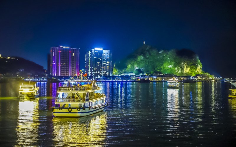 Bức tranh đa màu sắc