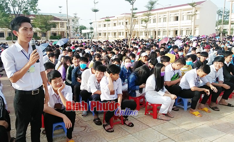 Bù Đăng kiên quyết xử lý học sinh vi phạm luật giao thông Bù Đăng kiên quyết xử lý học sinh vi phạm luật giao thông