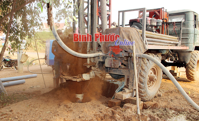 “Không chống hạn được cho dân thì phải làm đơn xin từ chức” “Không chống hạn được cho dân thì phải làm đơn xin từ chức”