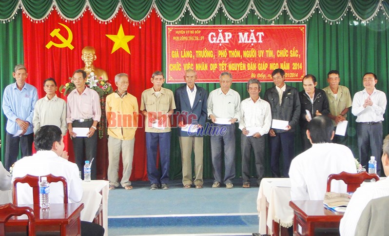 Bù Đốp phát huy vai trò già làng, người có uy tín trong cộng đồng