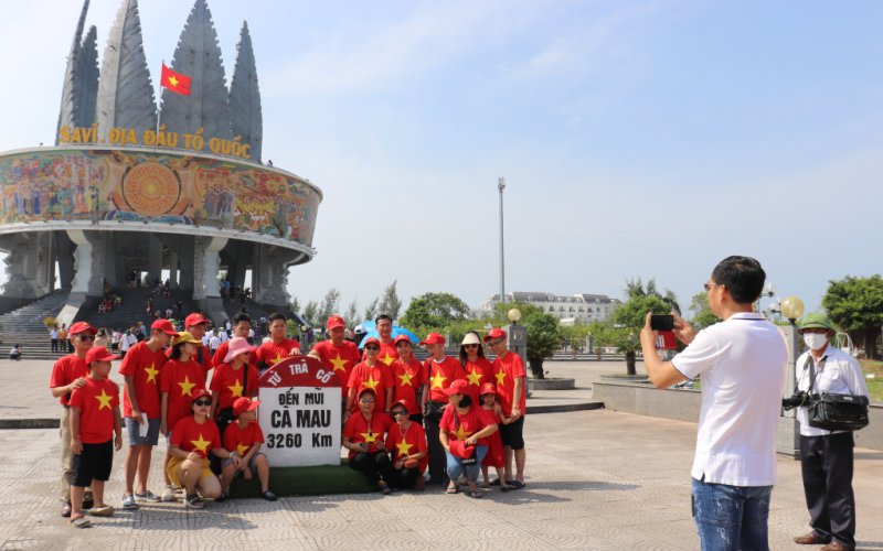 "Bùng nổ" du lịch nơi địa đầu Tổ quốc "Bùng nổ" du lịch nơi địa đầu Tổ quốc