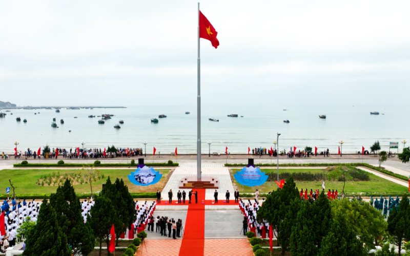 Bừng sáng đảo ngọc Cô Tô