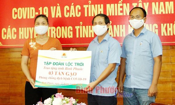 Thêm 2 đơn vị ủng hộ nguồn lực chung tay phòng, chống Covid-19 Thêm 2 đơn vị ủng hộ nguồn lực chung tay phòng, chống Covid-19