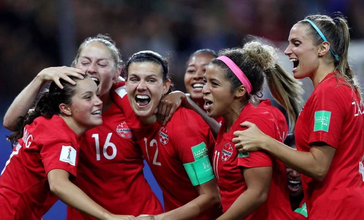 World Cup nữ 2019: Thêm 2 đội tuyển sớm vào vòng knock-out