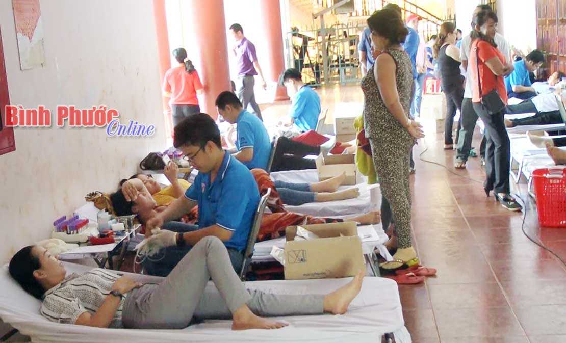 Lộc Ninh: Hiến máu tình nguyện đợt 2 đạt 218% chỉ tiêu