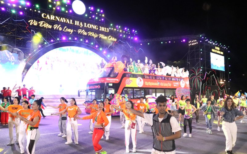 Carnaval Hạ Long - sức hút mạnh mẽ sau 15 năm