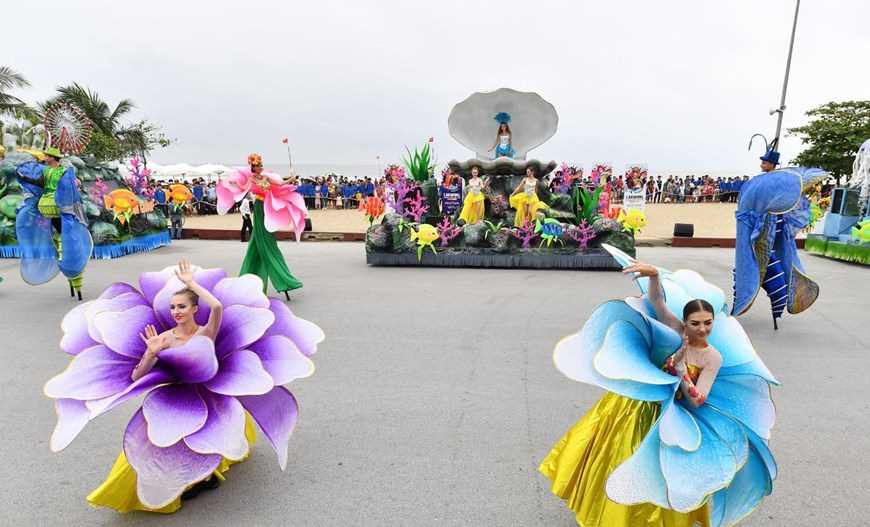 Tưng bừng lễ hội Carnival Đường phố Sầm Sơn 2019 Tưng bừng lễ hội Carnival Đường phố Sầm Sơn 2019