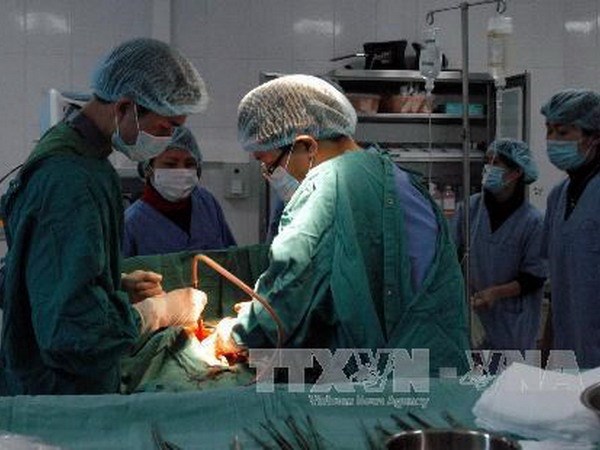 Nghĩa tình của bác sỹ Lào Cai trong vụ sập cầu treo Nghĩa tình của bác sỹ Lào Cai trong vụ sập cầu treo