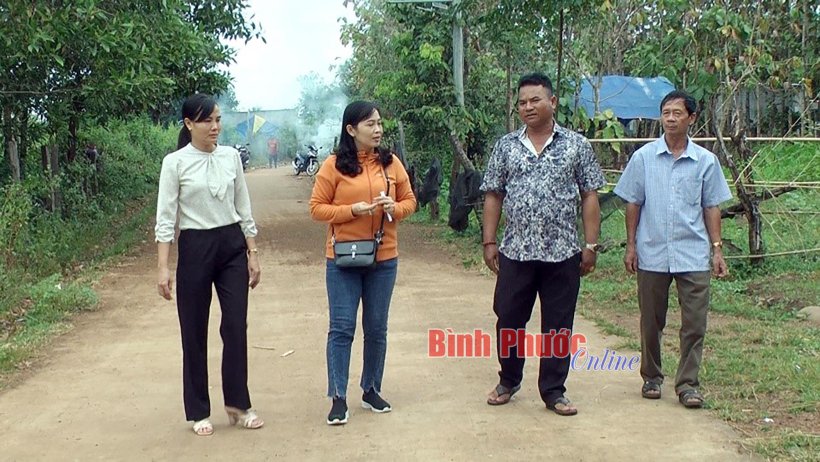 Cầu nối “ý Đảng - lòng dân”