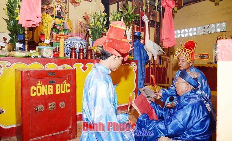 Lễ Cầu bông Đình thần Tân Lập Phú