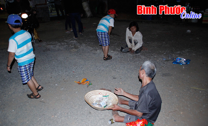 Đừng làm xấu hình ảnh tình mẫu tử