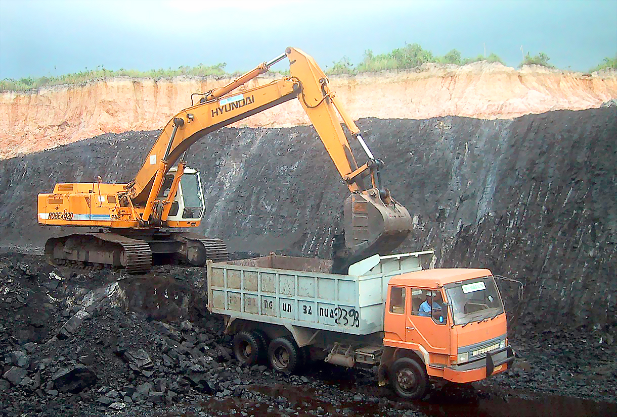 Xem xét quy hoạch khoáng sản trên địa bàn tỉnh