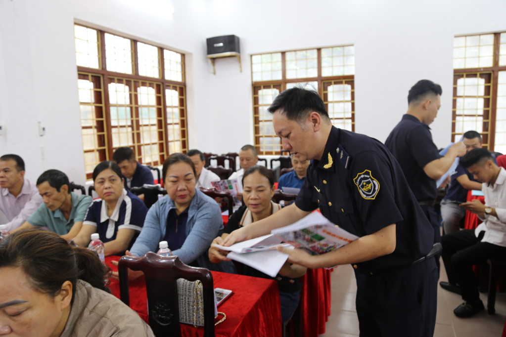 ccc9643818deba481598d15bf072a26f.jpg