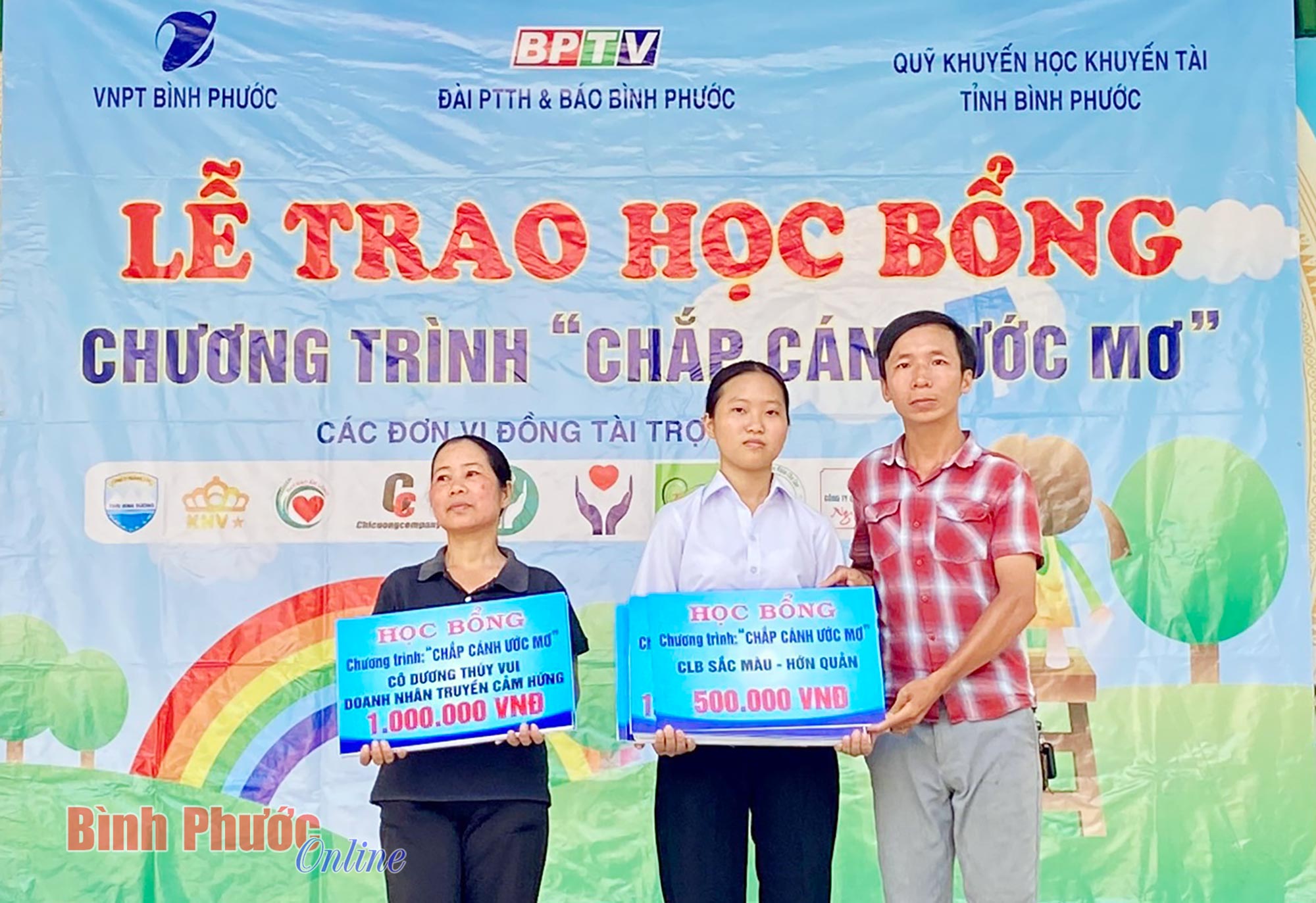 ccum_cho_em_yen_nhi_chon_thanh_1_12113727092022.jpg