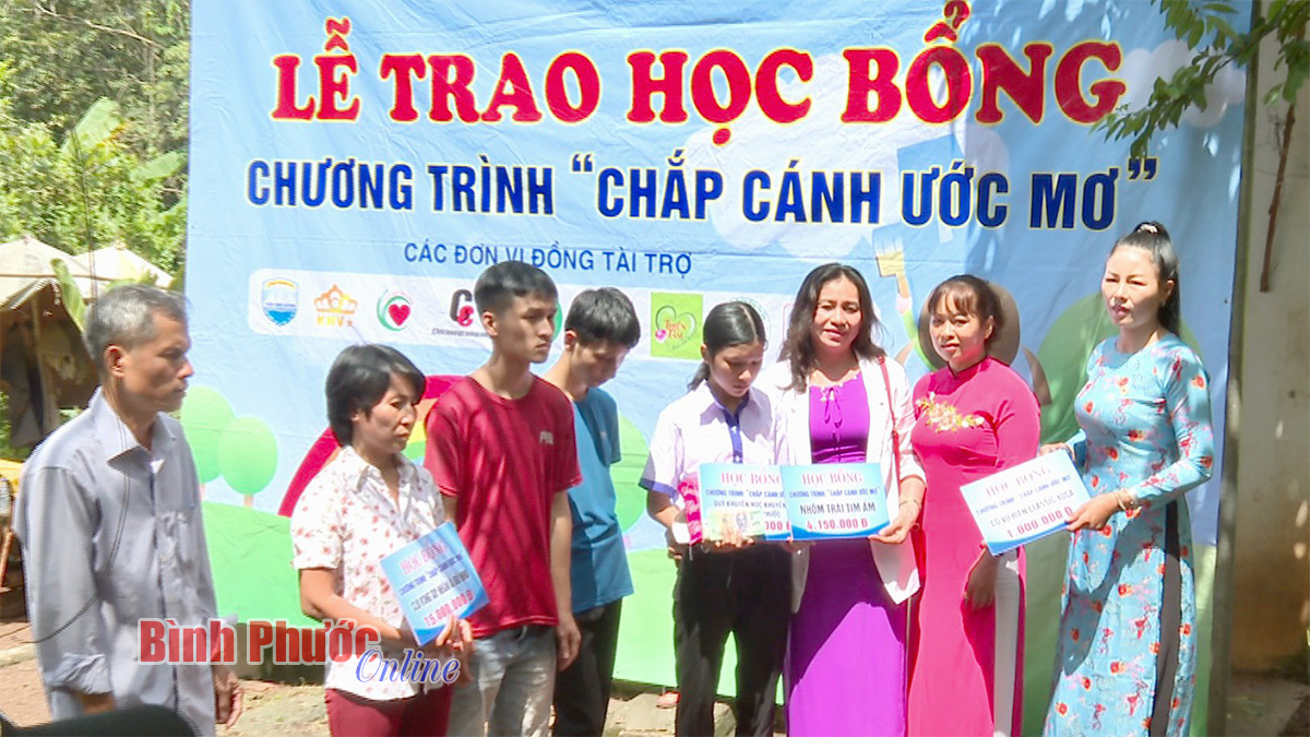 ccum_nguyen_thi_huong_2_09100220082022.jpg