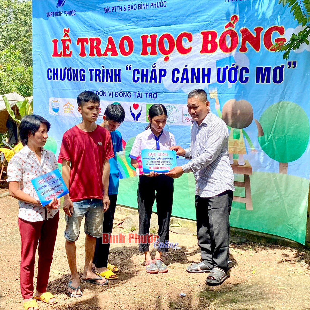 ccum_nguyen_thi_huong_9_09090620082022.jpg