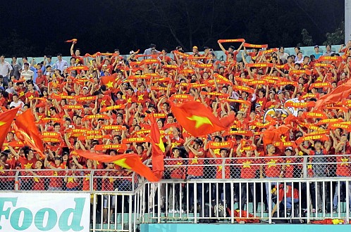 Khán giả sướng với màn trình diễn của U-19 VN