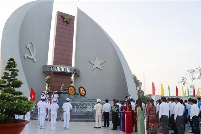 cef27105d7d0152ec54015bfbb7e1daa.jpg