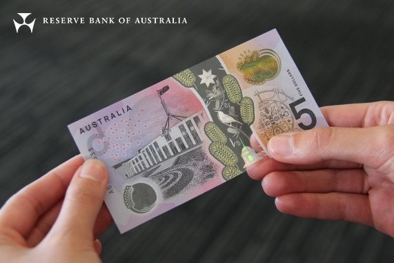 Australia phát hành tiền giấy có dấu hiệu dành cho người khiếm thị Australia phát hành tiền giấy có dấu hiệu dành cho người khiếm thị