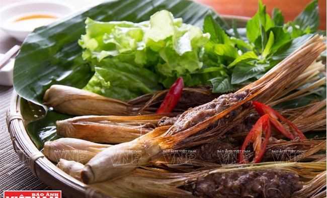 Ai từng nếm qua đều nhớ mãi hương vị chả bò cây sả