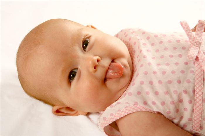 Chăm sóc trẻ sơ sinh 4 tuần tuổi