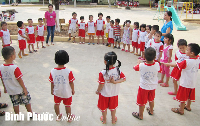 Viện y tế công cộng thành phố Hồ Chí Minh làm việc tại Bình Phước