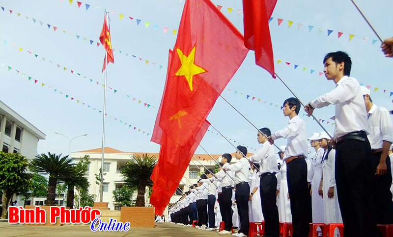 Chào cờ và hát Quốc ca - Niềm tự hào và trách nhiệm