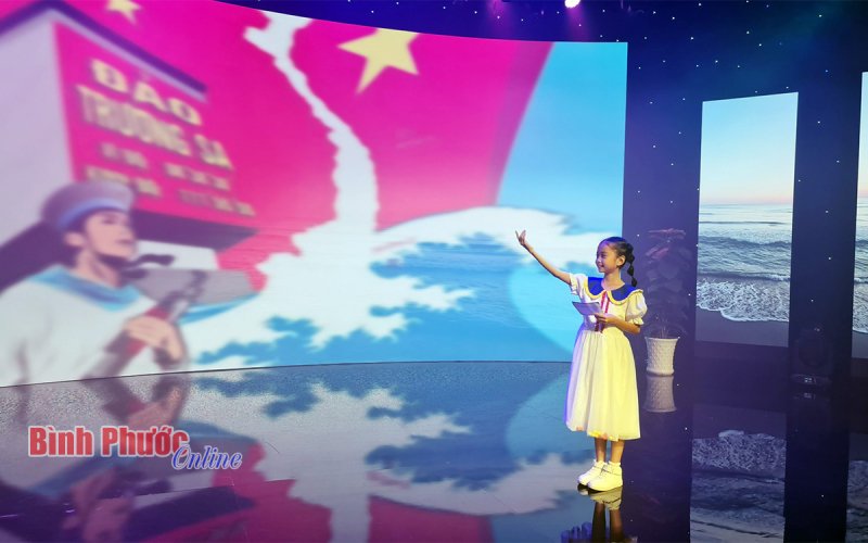 Cháu hát về đảo xa
