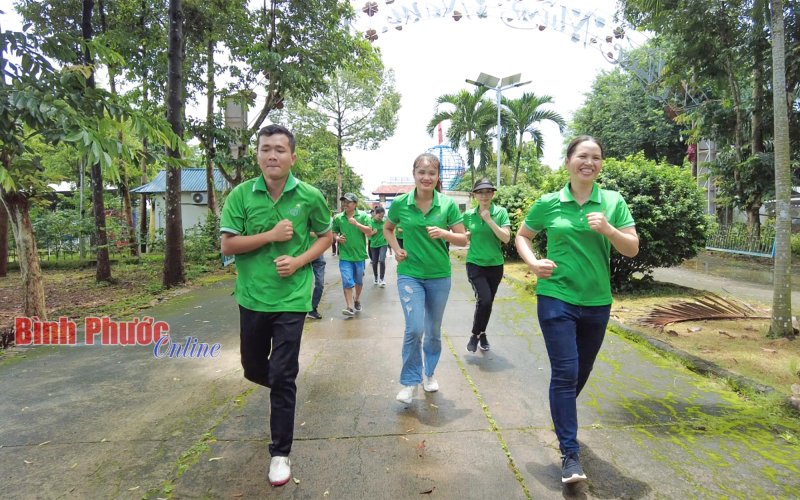 Lan tỏa phong trào marathon trong cộng đồng Lan tỏa phong trào marathon trong cộng đồng