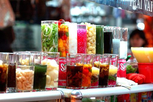 Cẩn thận với những ly chè nhiều màu sắc