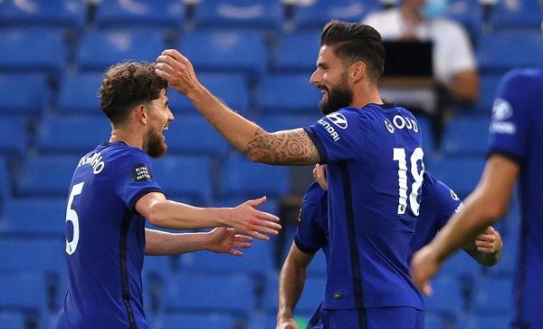 Olivier Giroud lập công giúp Chelsea giành chiến thắng quý giá