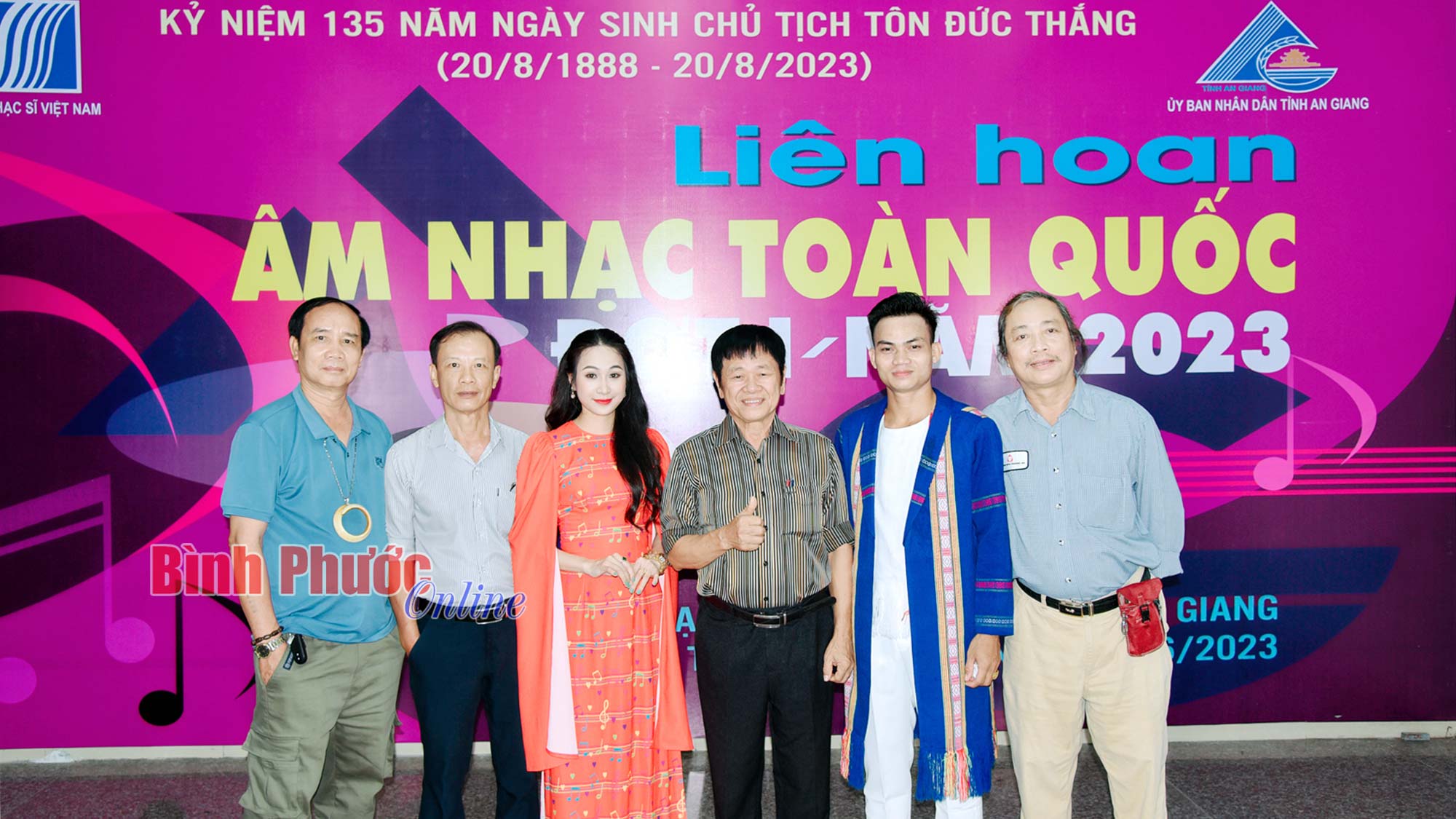 chi_hoi_nhac_si_17324708022024.jpg