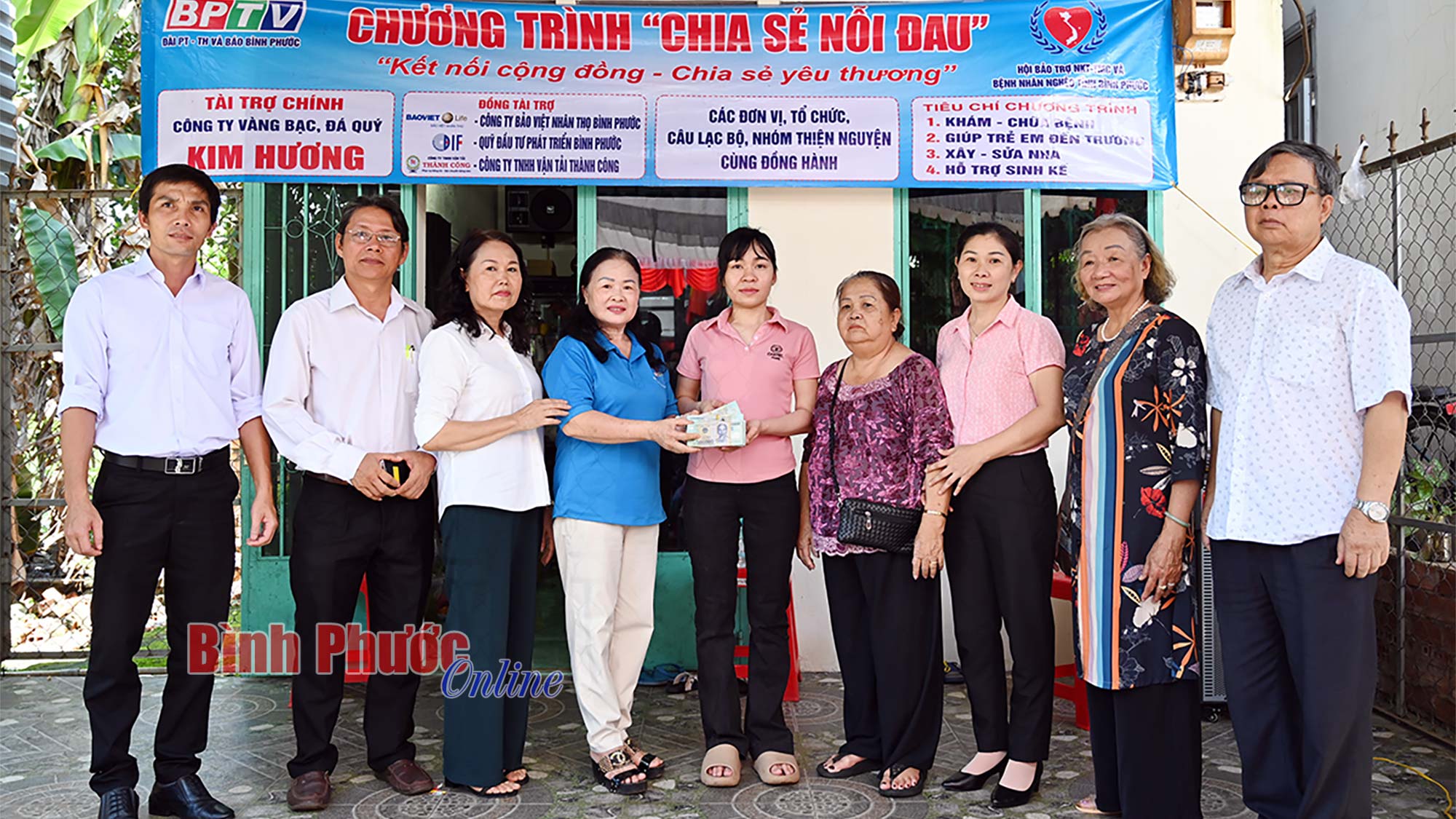 Chia sẻ nỗi đau, nhân lên hạnh phúc Chia sẻ nỗi đau, nhân lên hạnh phúc