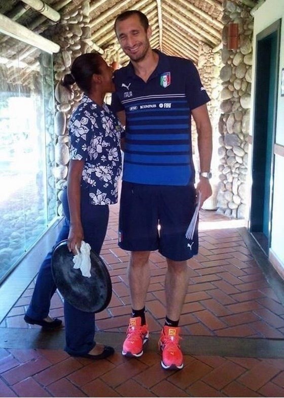 Chiellini đăng ảnh trêu tức Suarez Chiellini đăng ảnh trêu tức Suarez