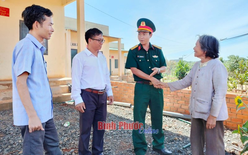 Cho biên cương thêm xanh Cho biên cương thêm xanh