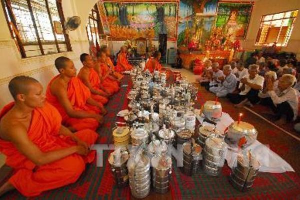 Tái hiện Tết Chôl Chnăm Thmây tại Thủ đô Hà Nội Tái hiện Tết Chôl Chnăm Thmây tại Thủ đô Hà Nội
