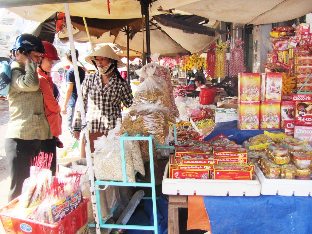 Vui buồn chợ tết Vui buồn chợ tết
